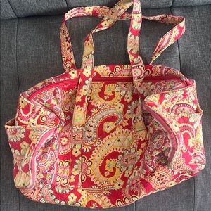 Floral quilted bag